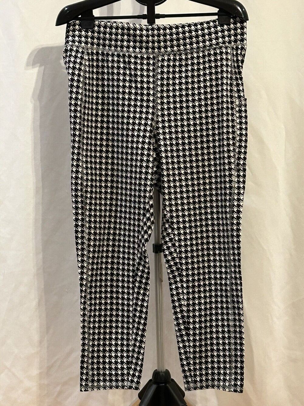 d & co Active Houndstooth Leggings Women's size LP
